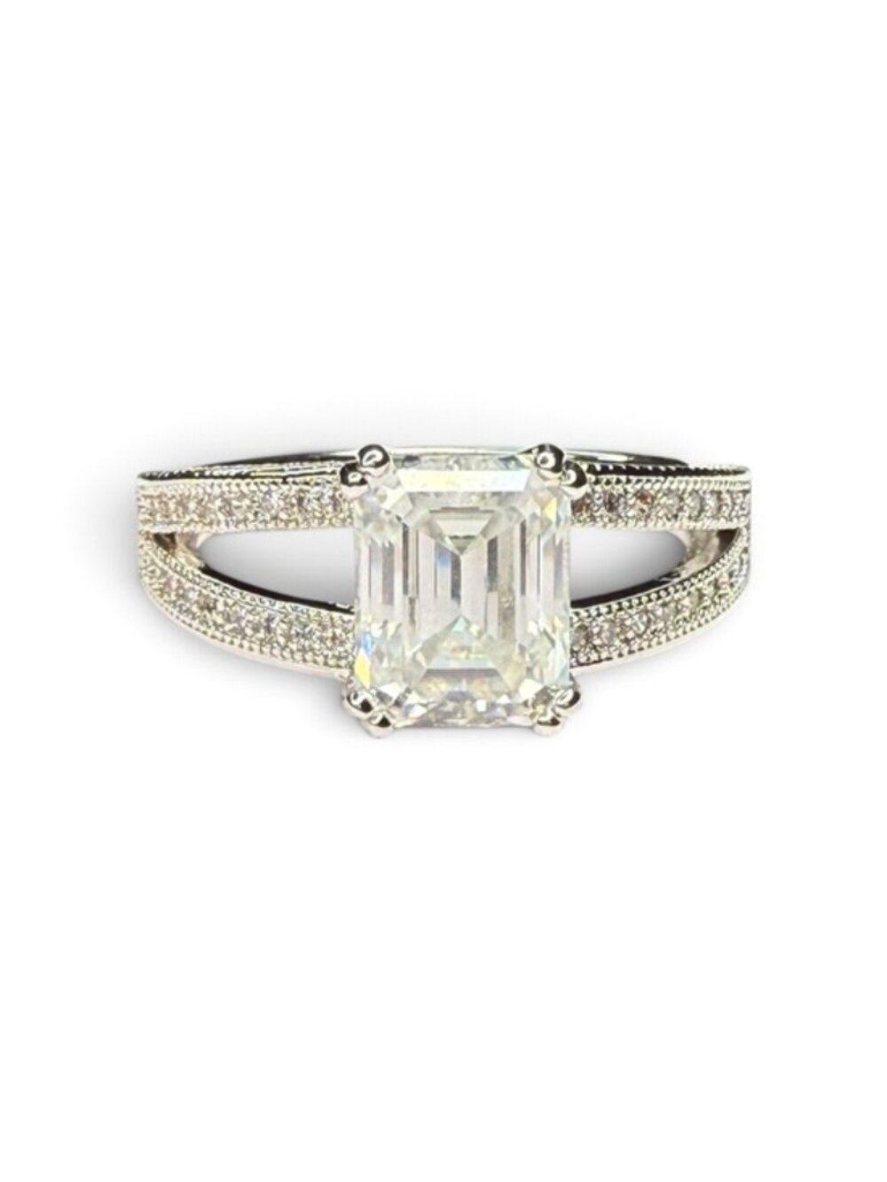 🔥Certified Pavé MOISSANITE Emerald Cut 3.0 CT ring